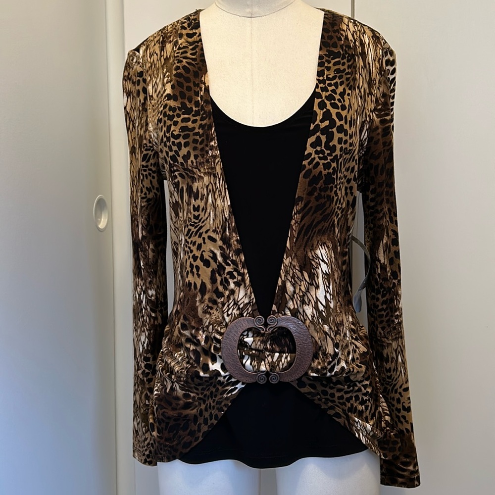 NEW WITH TAGS! Talk of the Walk Leopard Print Top w Camisole & Copper Clasp